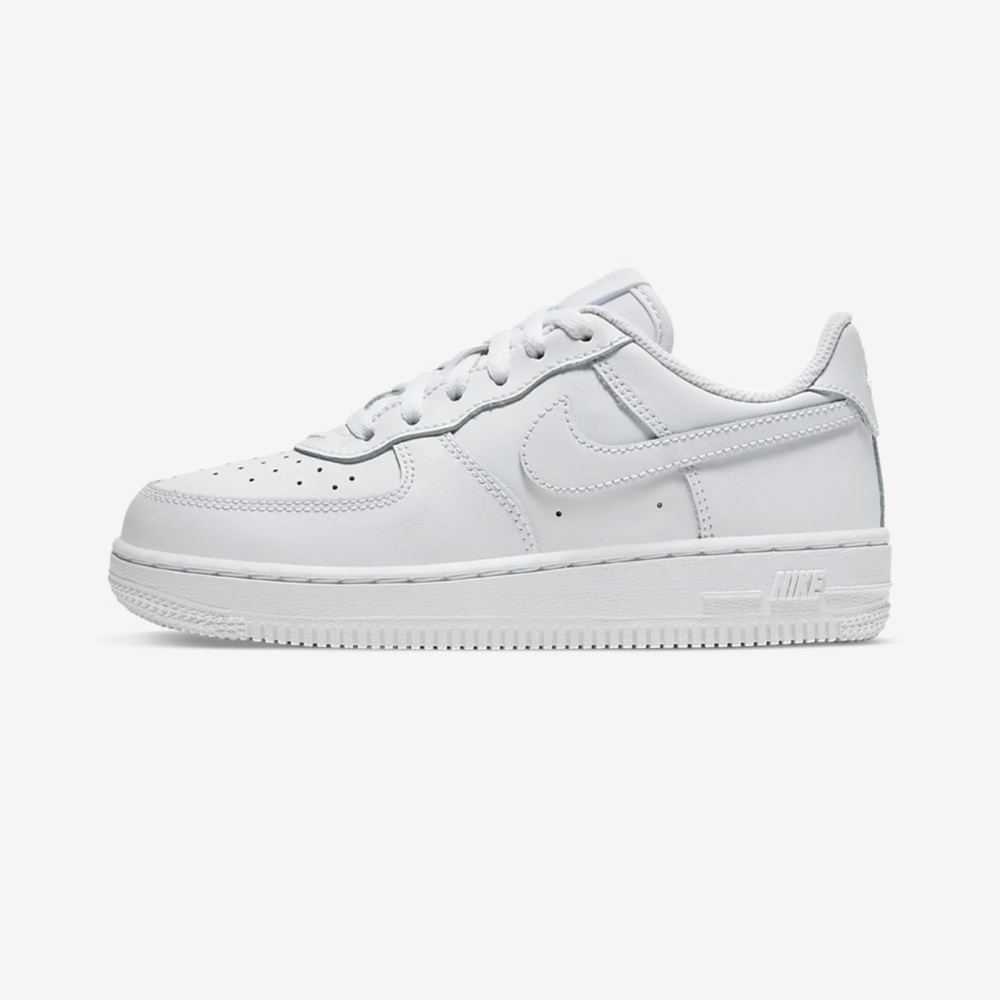 YOUTH size 3 Air Force 1’s